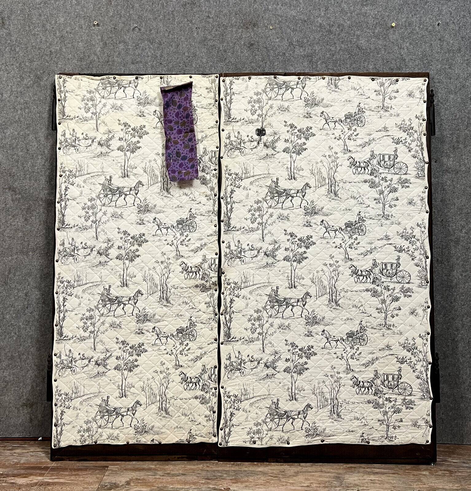 Louis XV period Provençal woodwork facade in solid walnut circa 1750