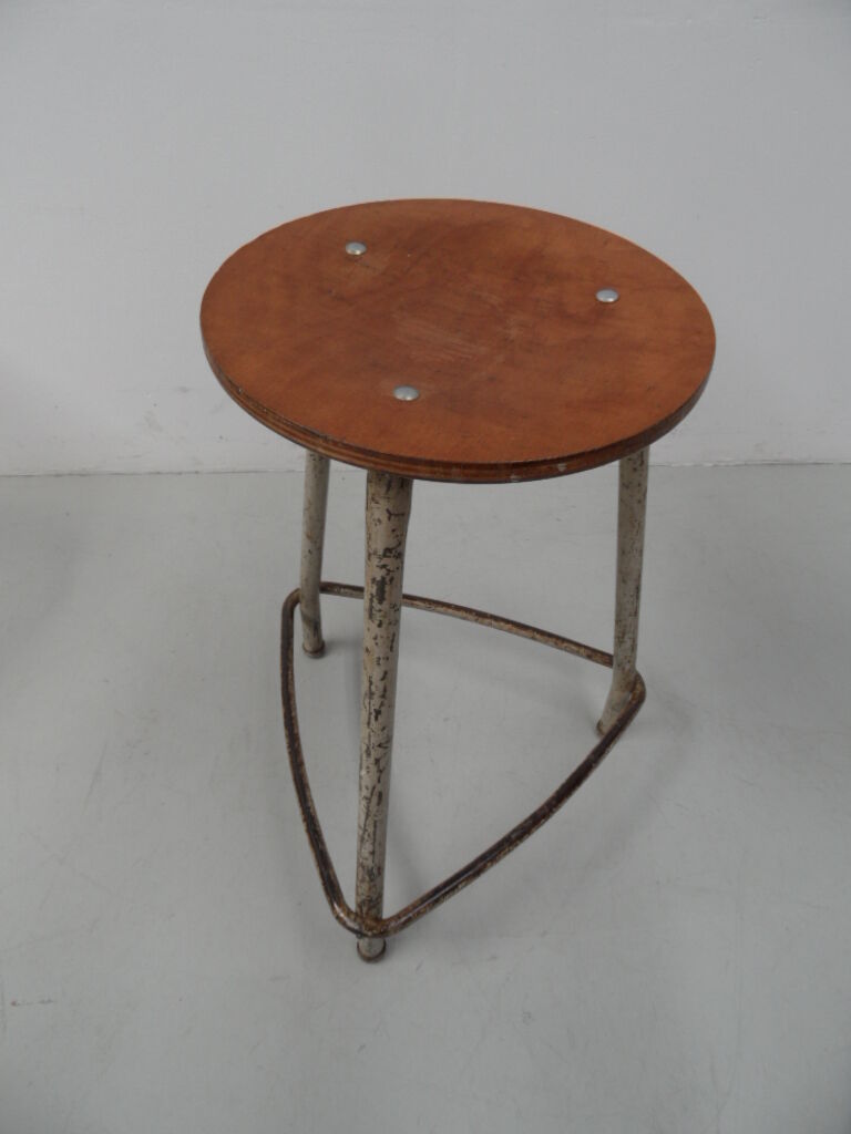 Tabouret métallique industriel