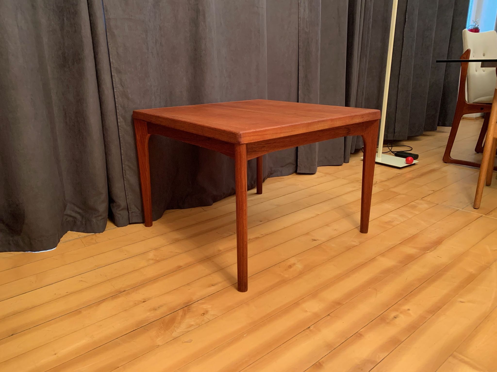 Coffee table by Henning Kjærnulf, Vejle Stole & Møbelfabrik, Denmark, 1960s.