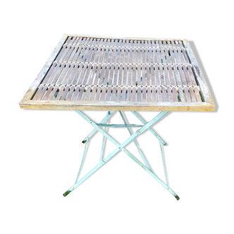 Table pliante en bois et métal
