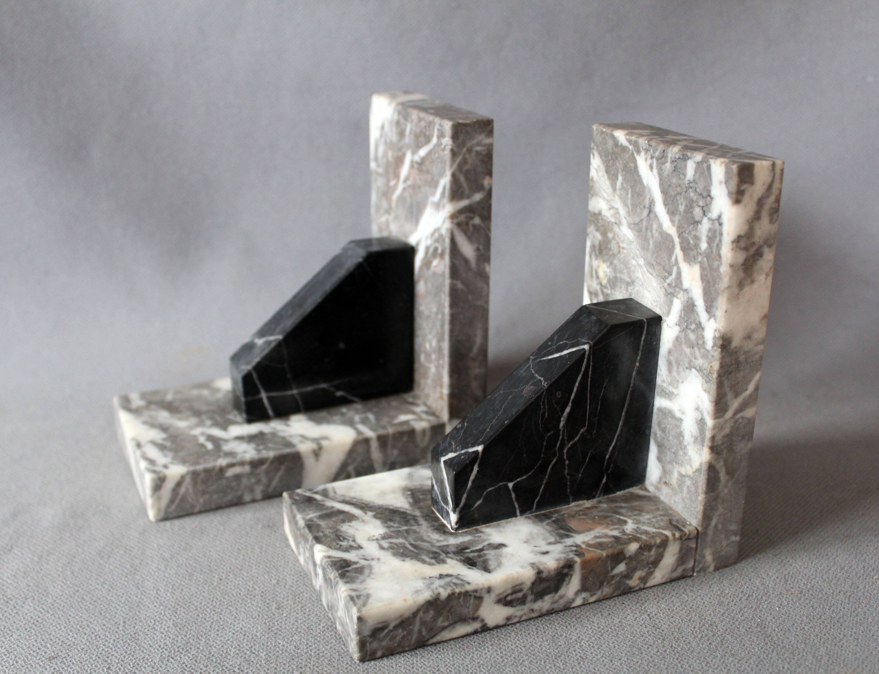 Set of 2 vintage Art Deco bookends in grey, black, and white marble