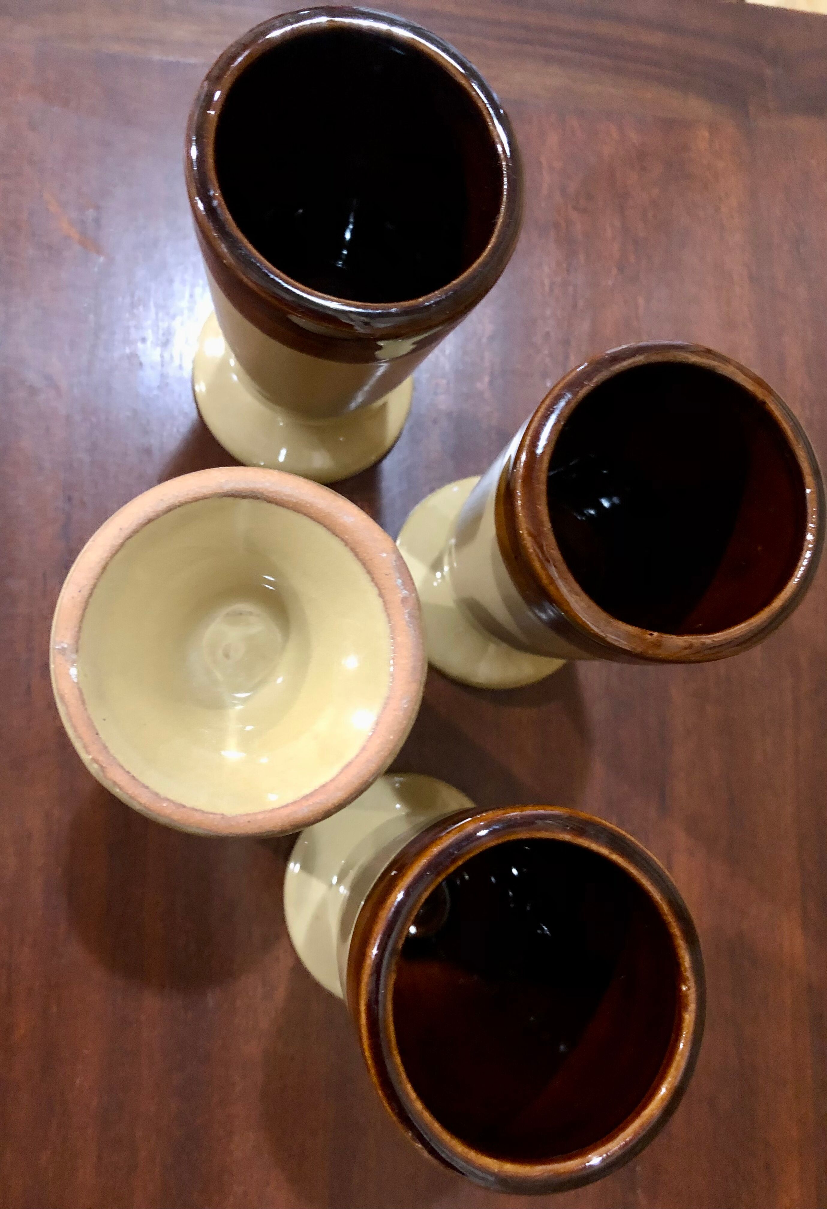 Enamelled stoneware mugs
