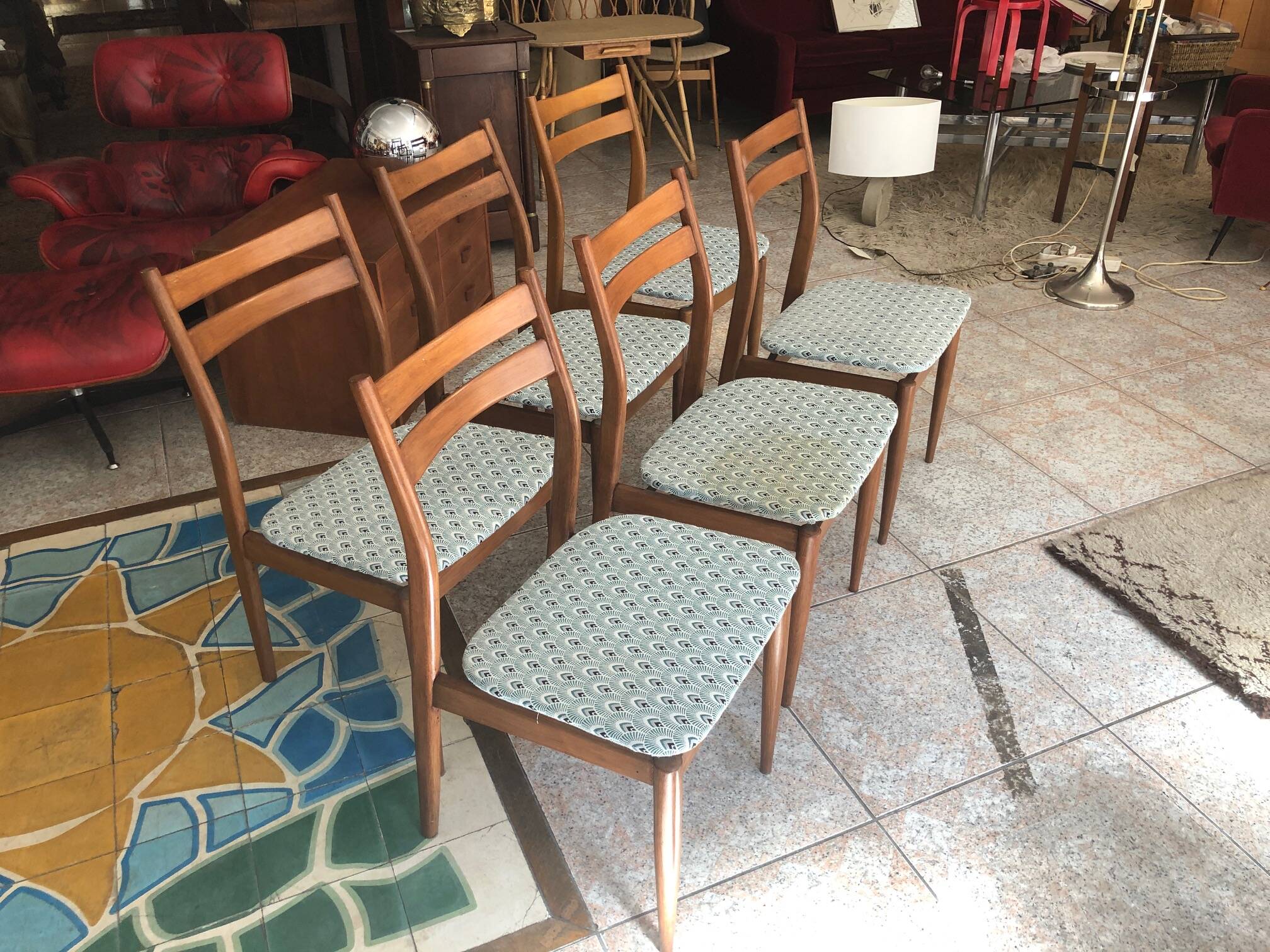 6 Scandinavian chairs