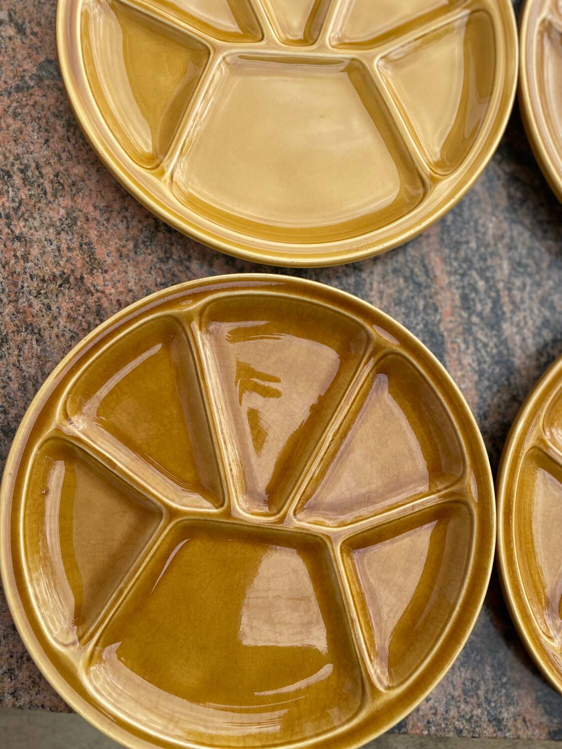 5 Gien fondue plates