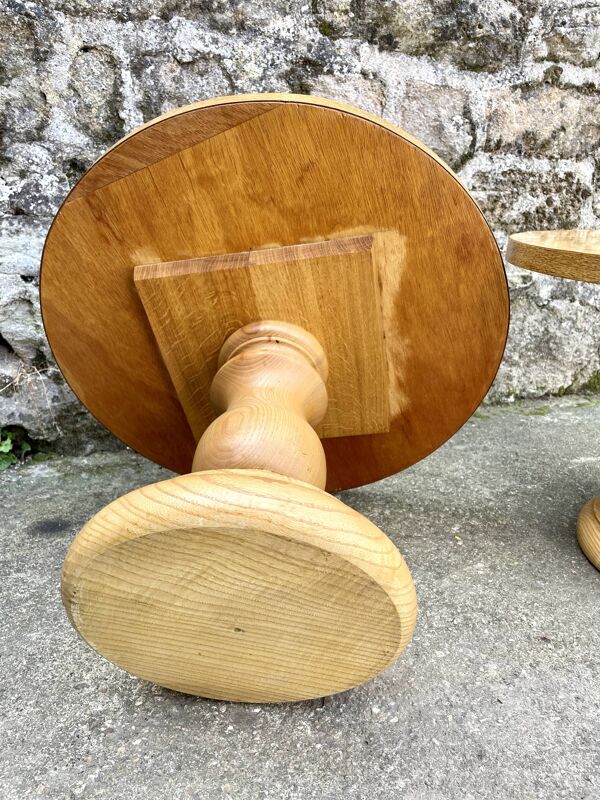 Paire de tables basses rondes, placage loupe 1980