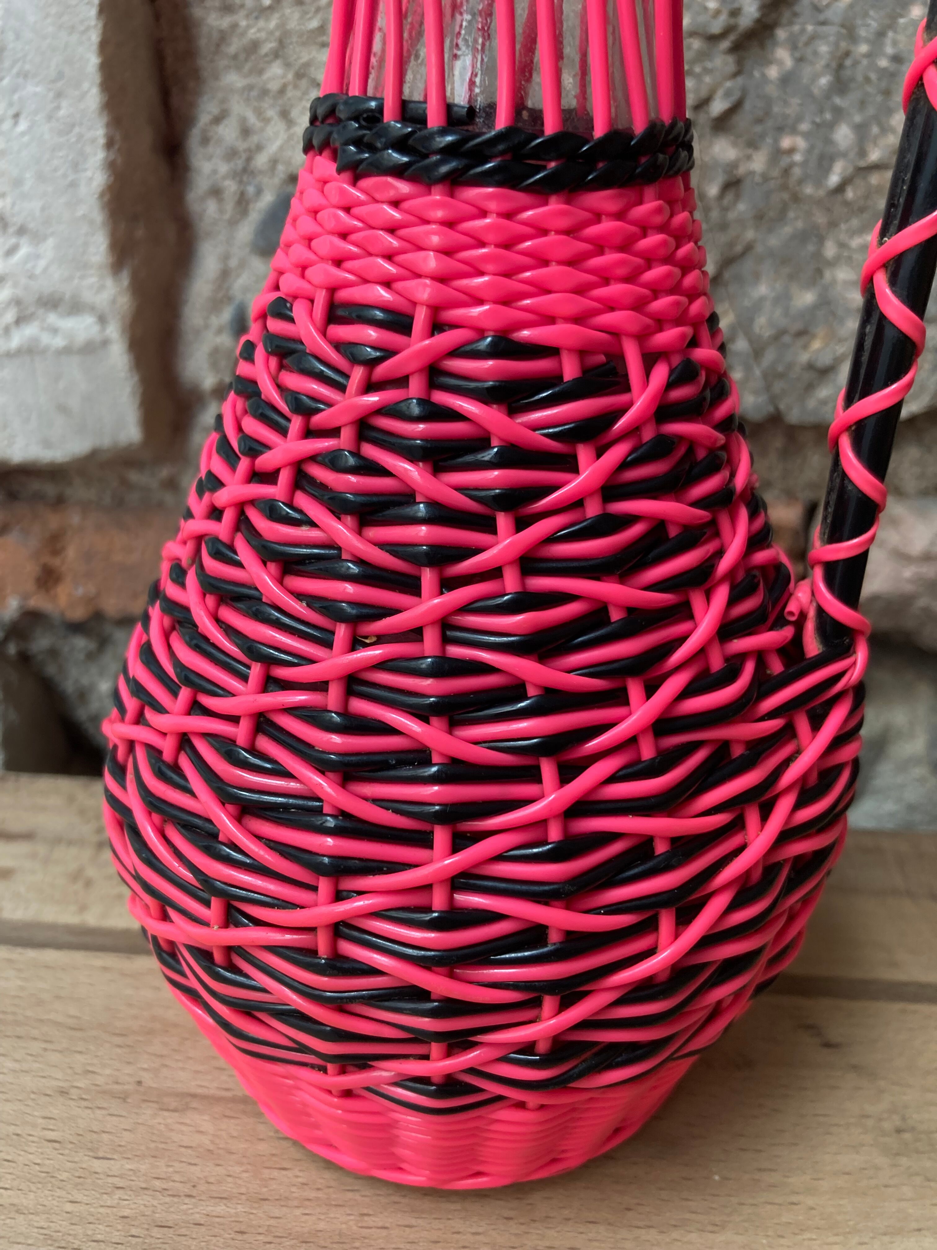 Bottle scoubidou pink neon 60s