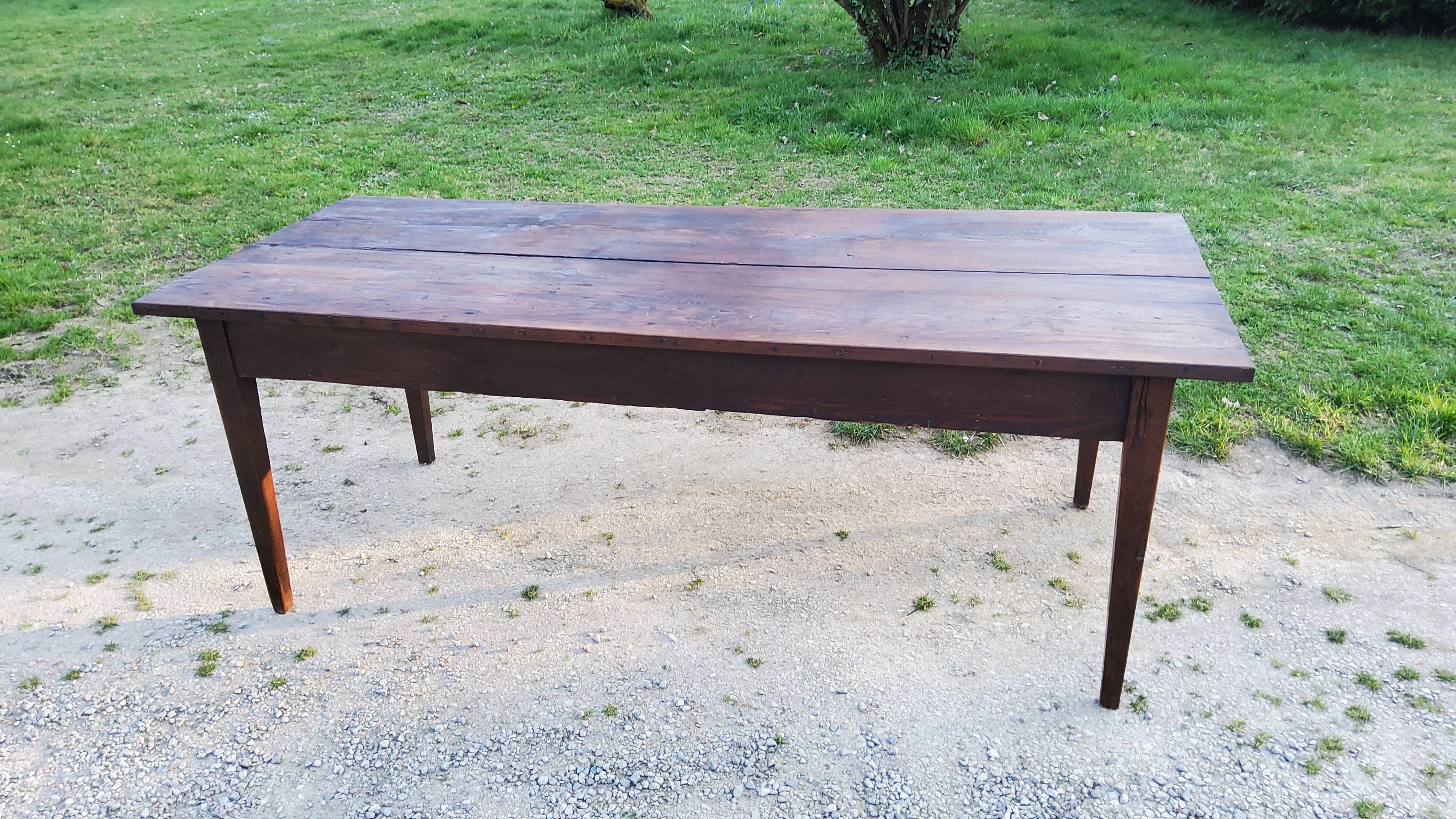 Farmhouse table XIXth century 196cm spindle feet