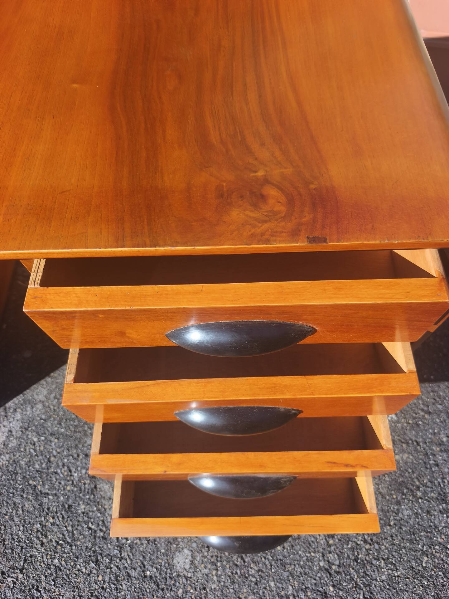 Italian walnut writing desk.attrib Guglielmo Ulrich