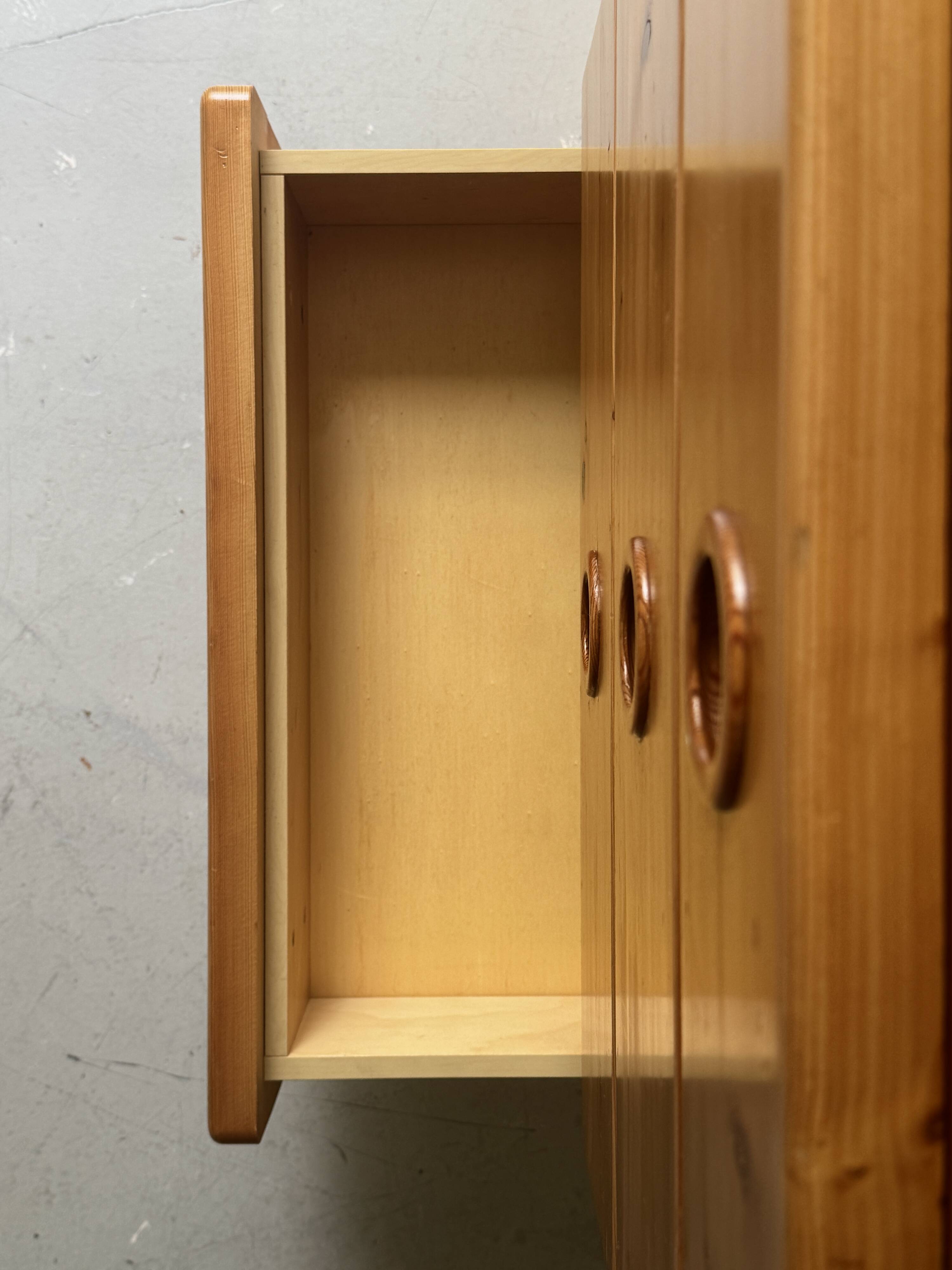 Solid pine chest of drawers attributed to Charlotte Perriand, Les Arcs 1970