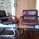 Deux fauteuils cuir et chrome 1970