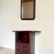 Commode et miroir en laque bordeaux, 1980