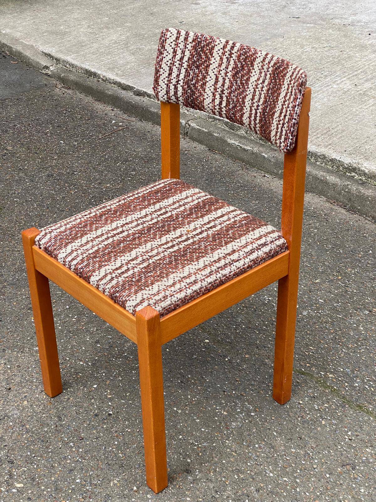 Scandinavian chair Baumann, solid beech wood with light beech and beige burgundy wool.