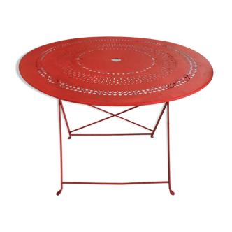 Garden table