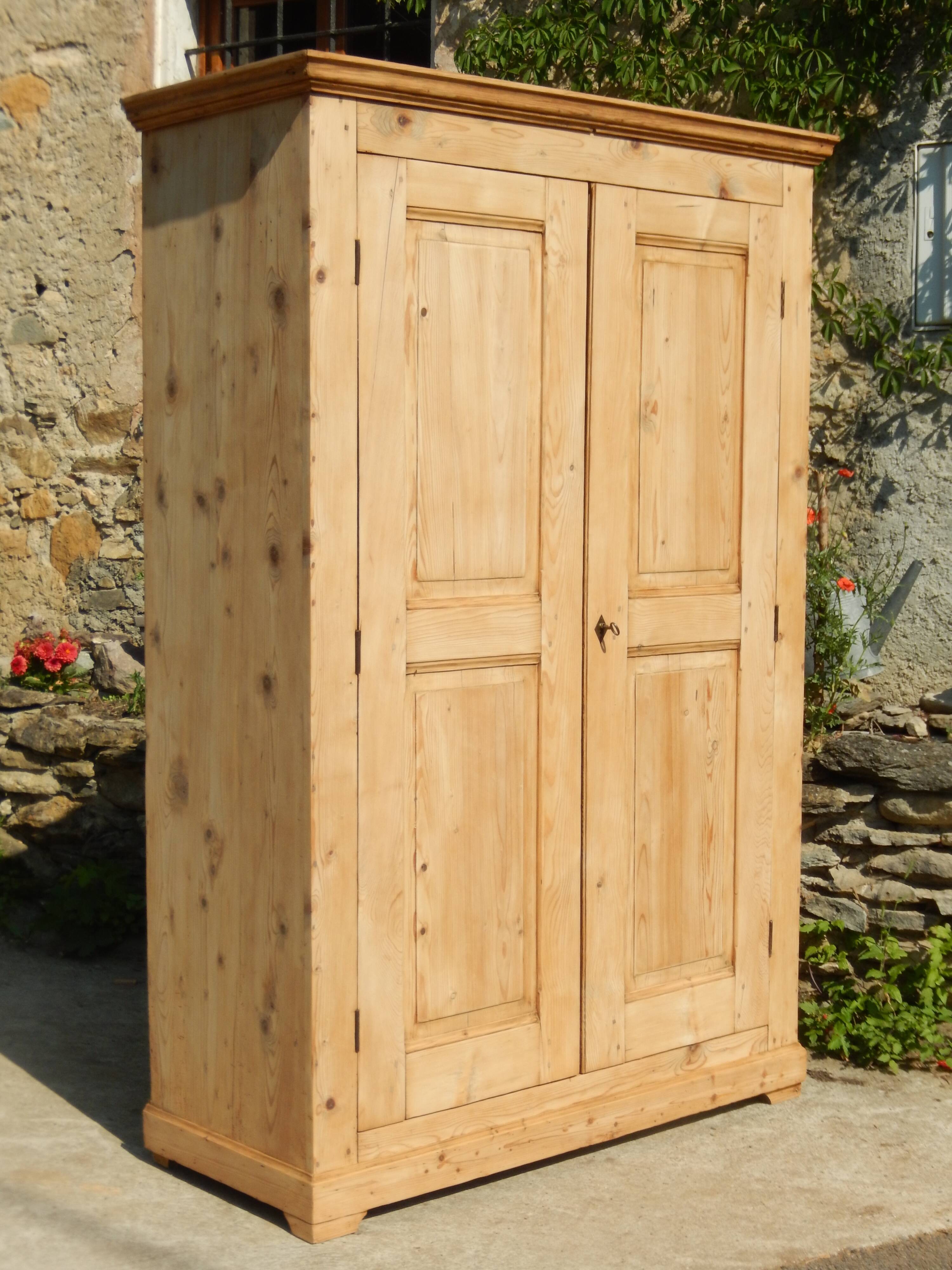 Superb Parisian wardrobe cloakroom cupboard in natural light pine.