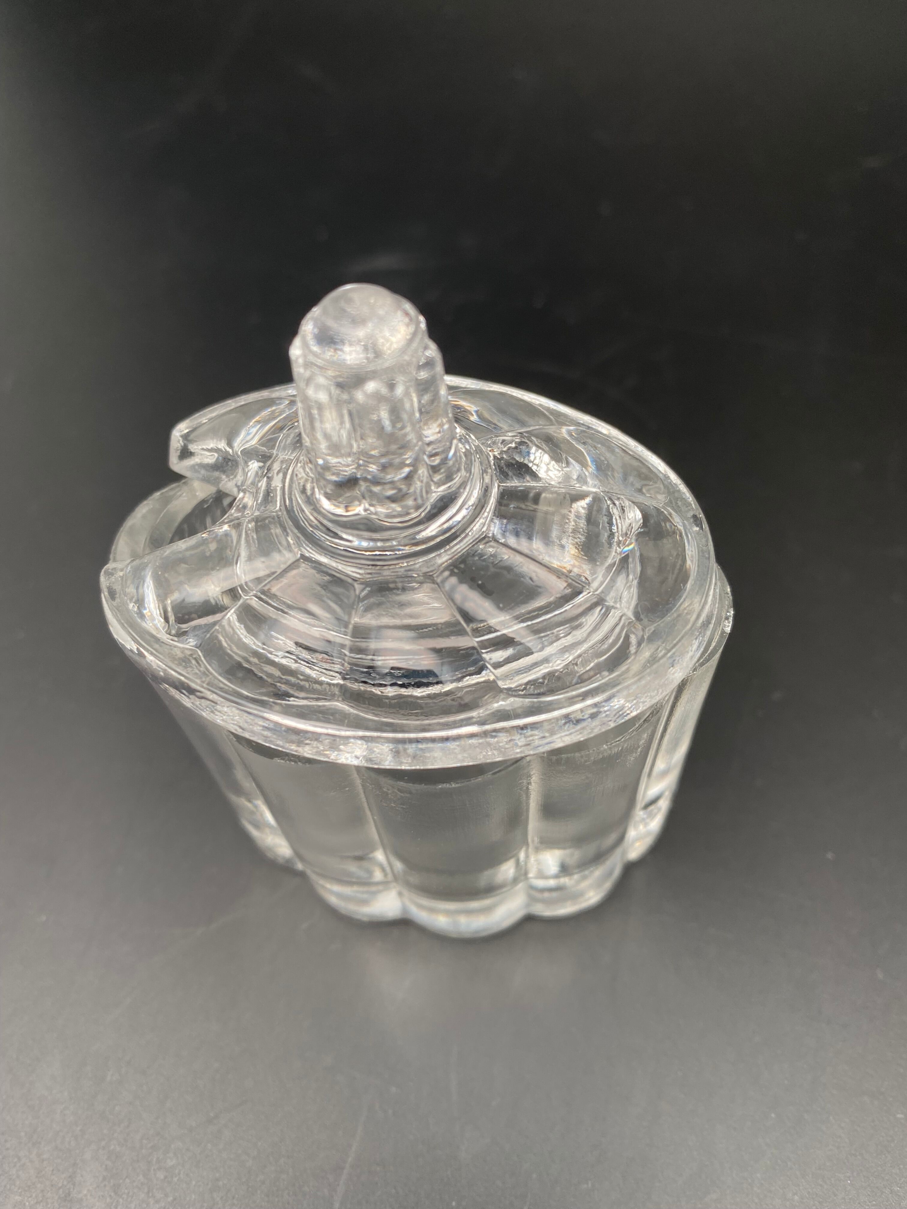 Duo salt shaker & pepper shaker in transparent worked glass