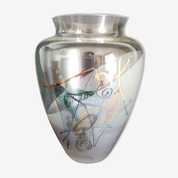 Vase en verre avec motifs abstraits emmaillés