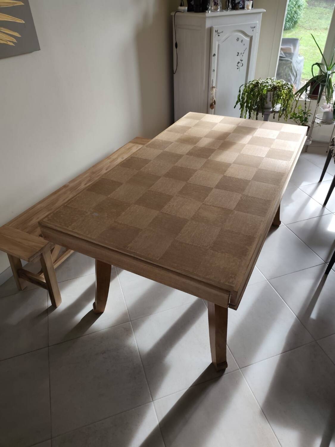 Table with a checkerboard effect top