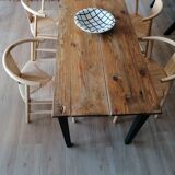 Farm table