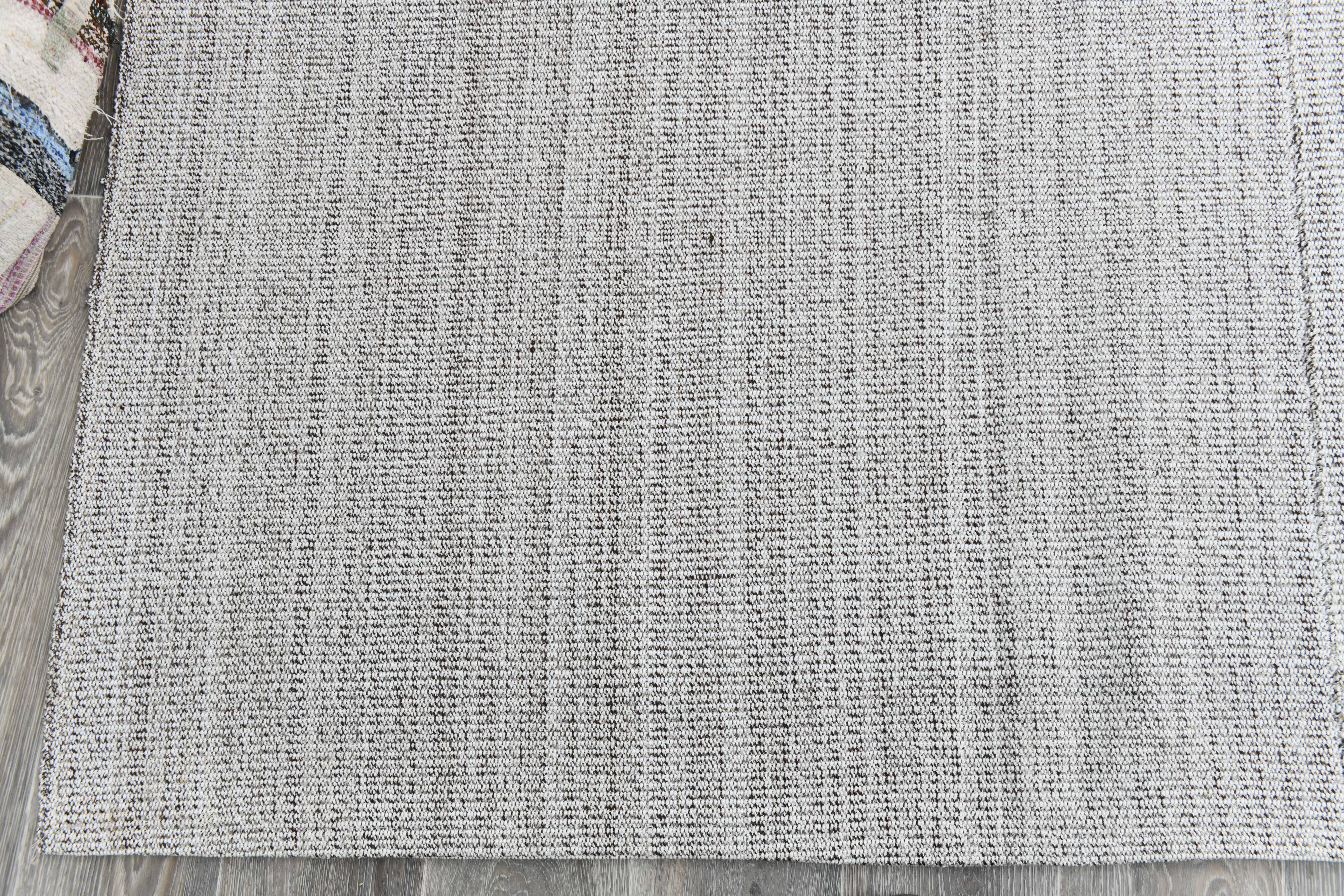 Handmade solid vintage rug 312x386cm