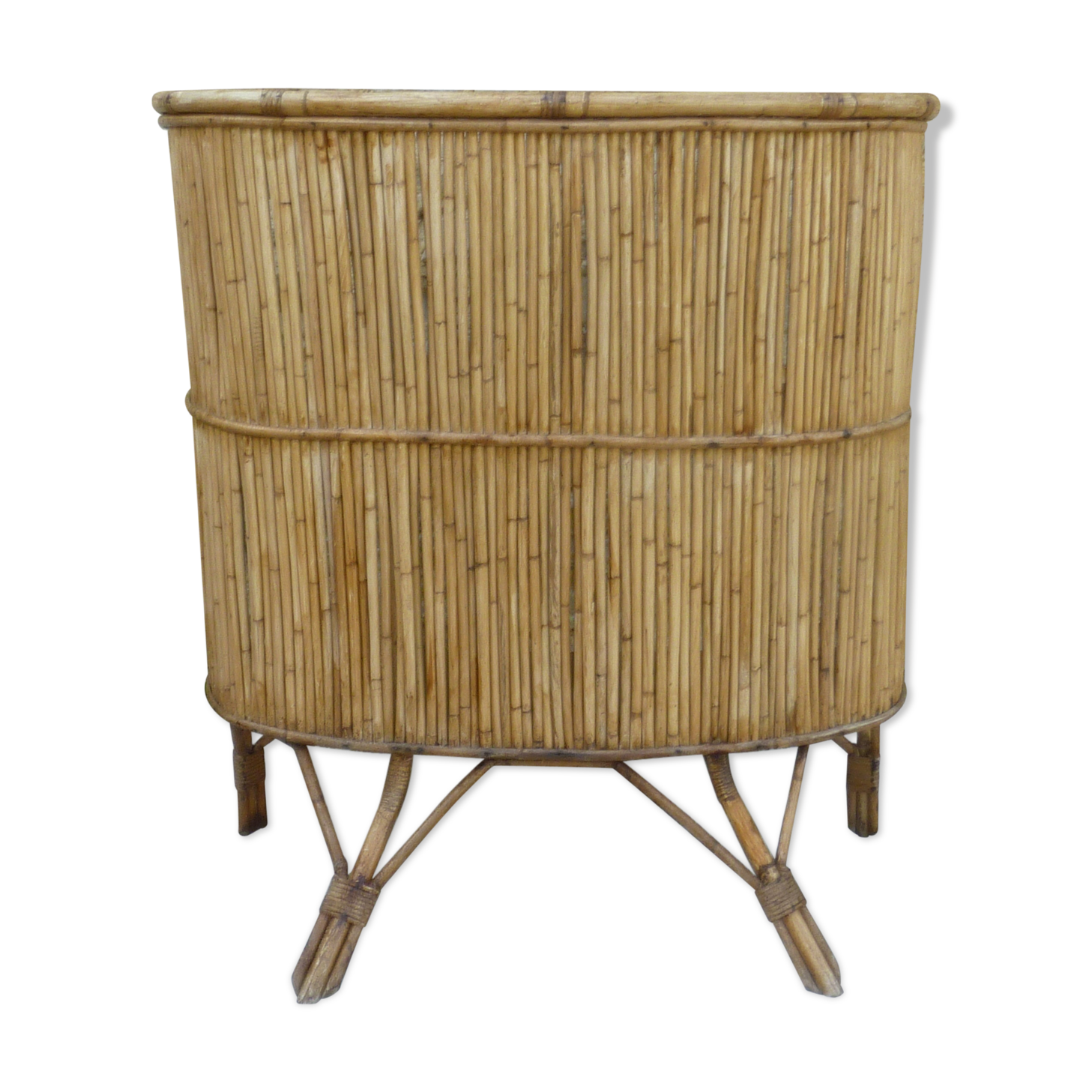 The 1960s rattan bar