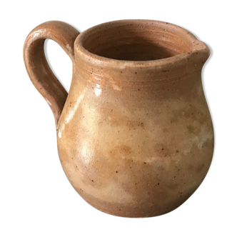 Sandstone milk pot