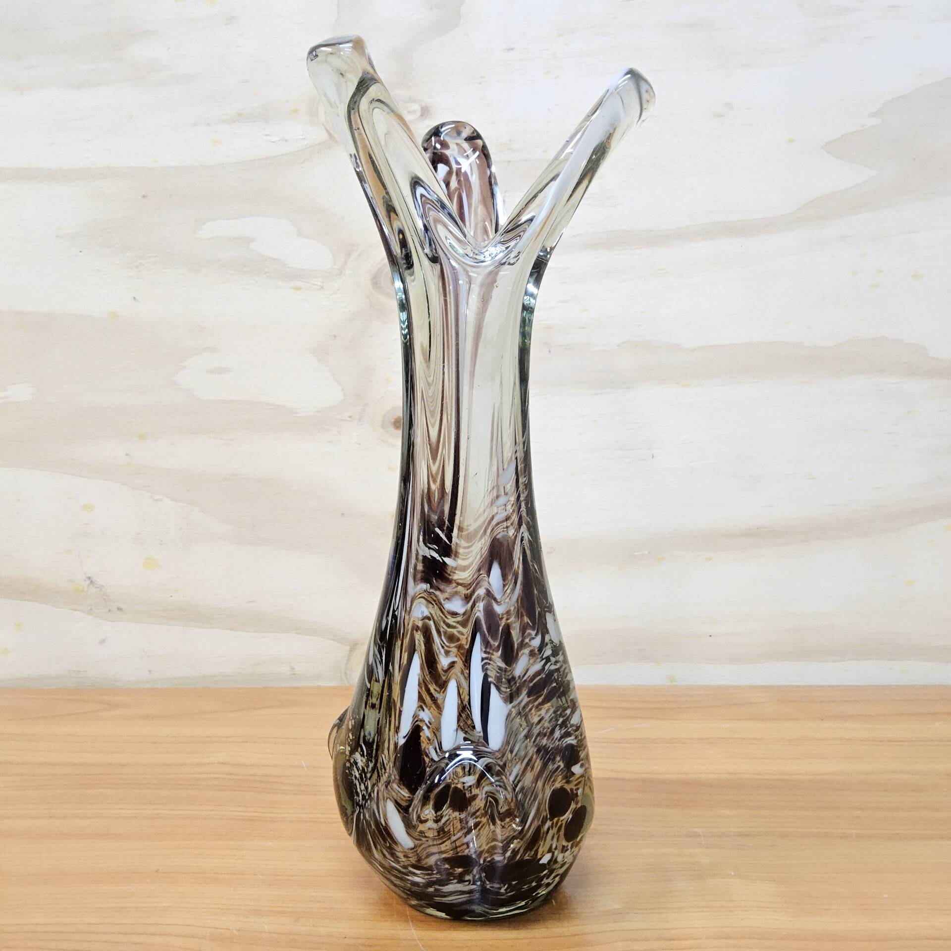 Vintage Murano glass vase, amber/white speckled finger vase