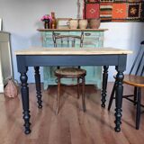 Farm table