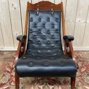 Fauteuil de bateau chesteefield en acajou et cuir