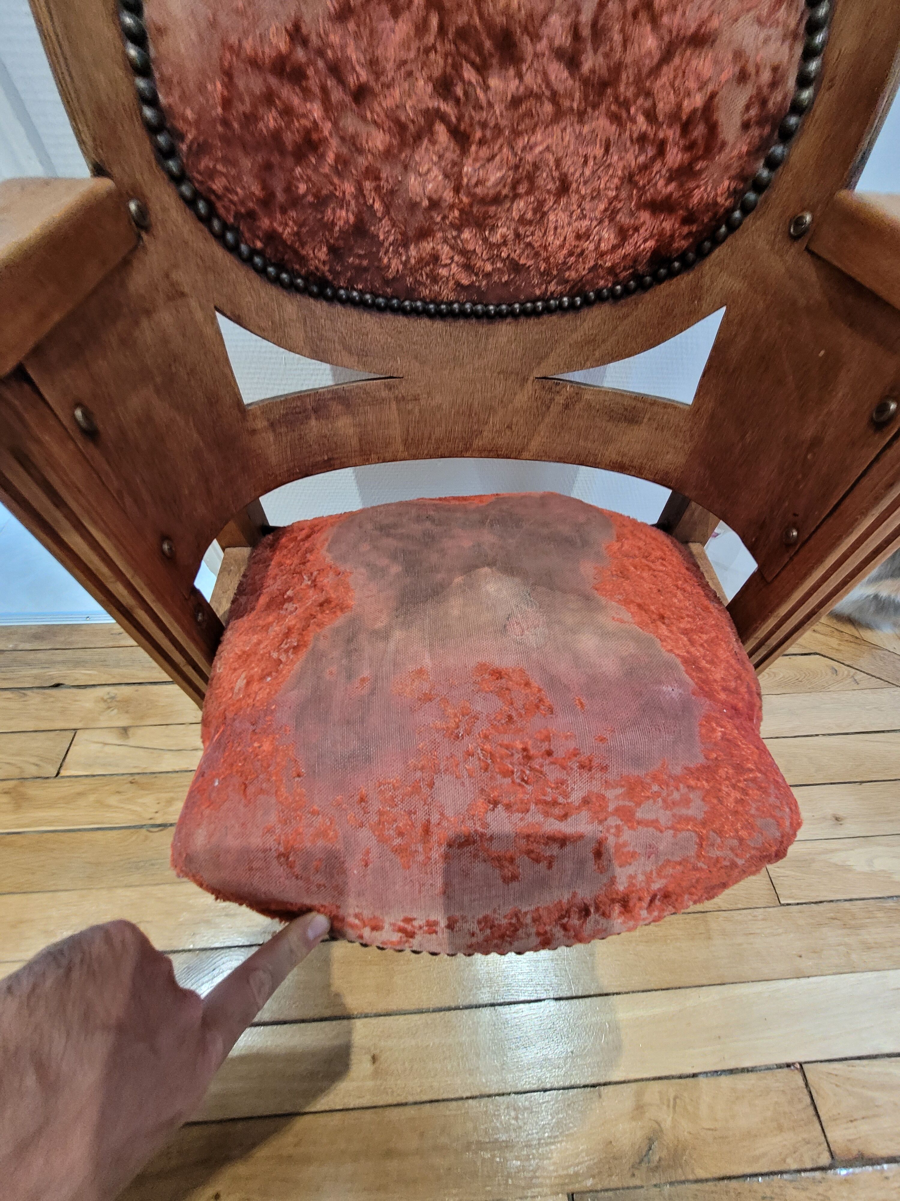 Theatre chair