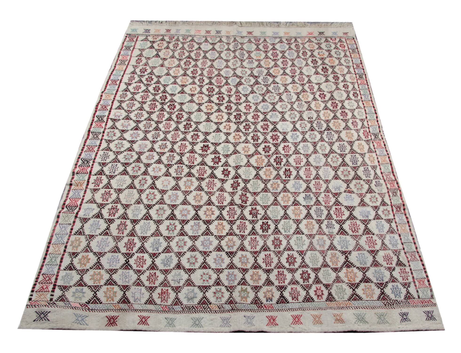 Antique Turkish Kilim Rug: Beige Wool, Zig-Zag Tribal Design 141x235cm