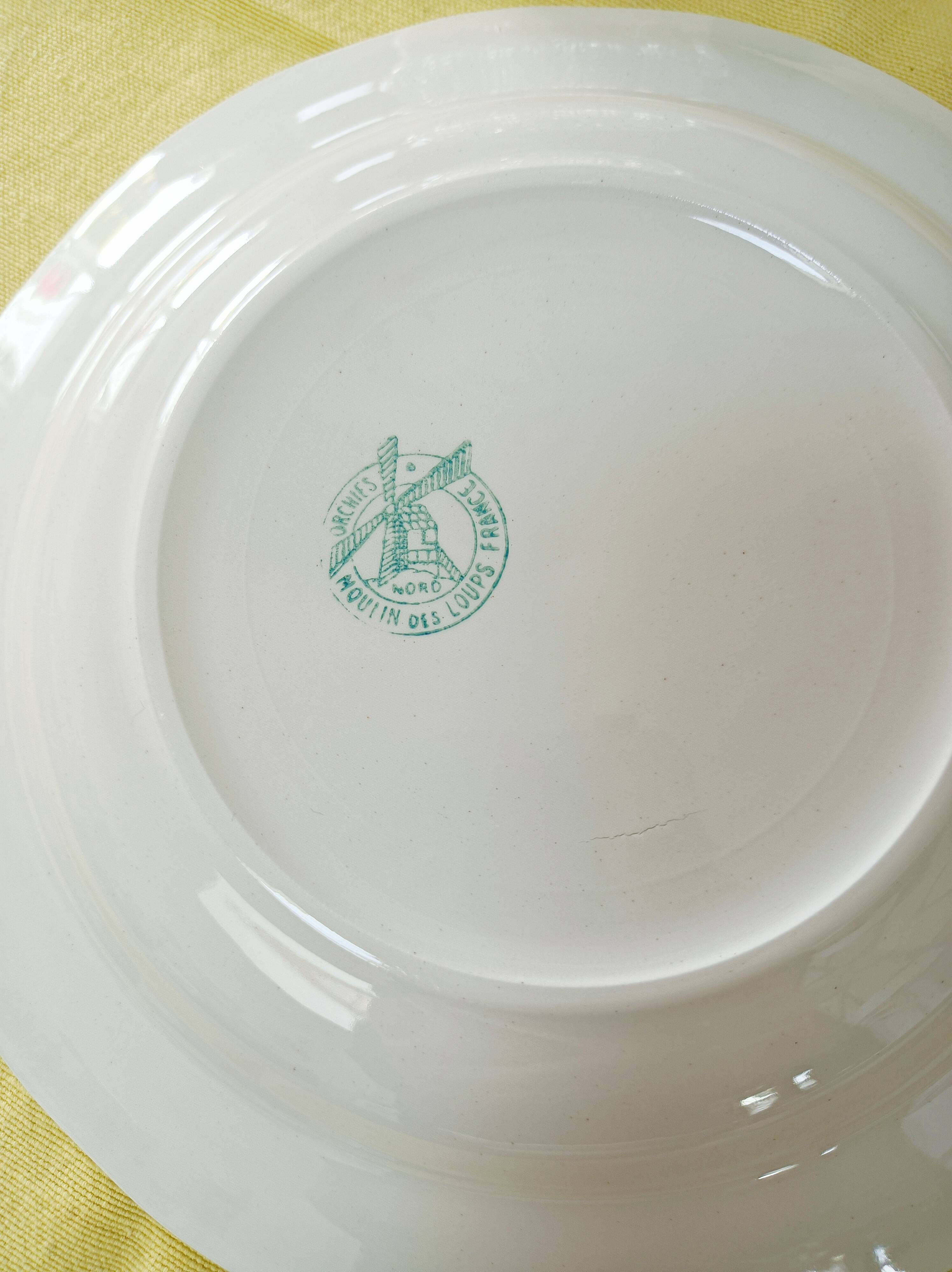 Set of 5 hollow plates Moulin des Loups