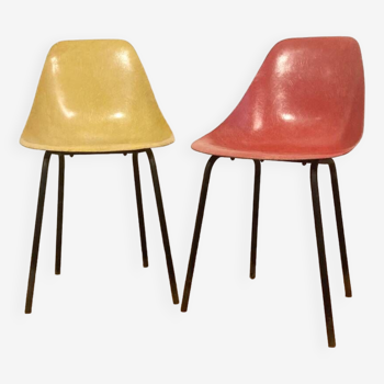 Pair of fiberglass chairs