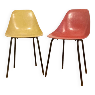 Pair of fiberglass chairs