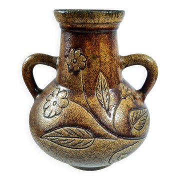 Accolay Vase