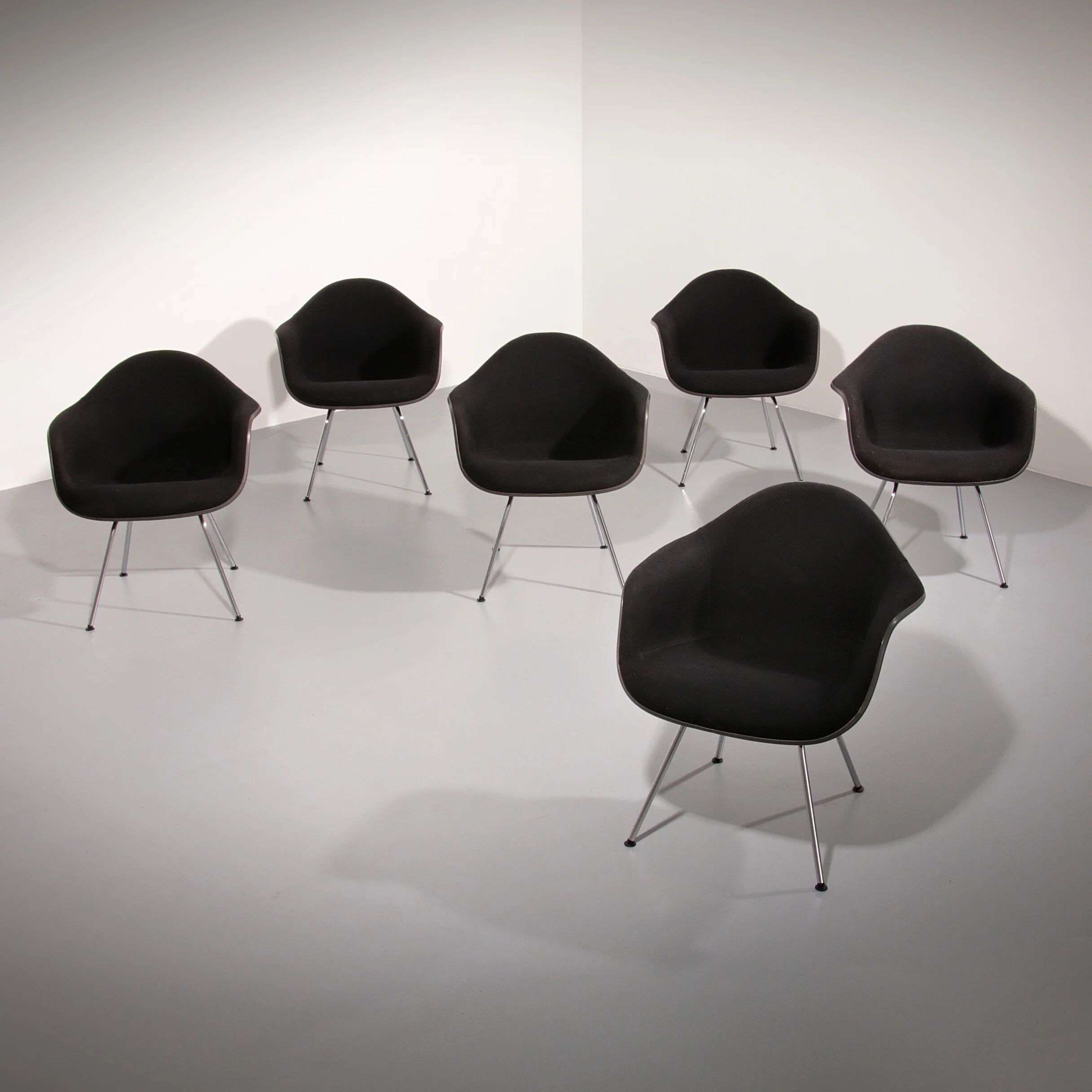 Dining chairs by Charles Eames and Ray Eames Model Dax 1970