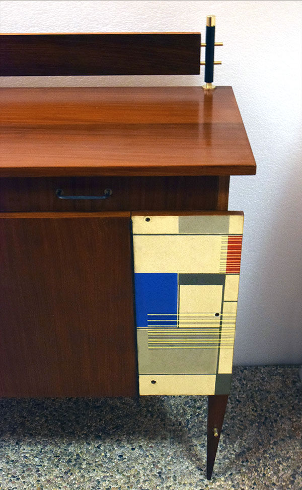 Mid-century decorated sideboard with internal lighting by Società Italiana Compensati Curvati