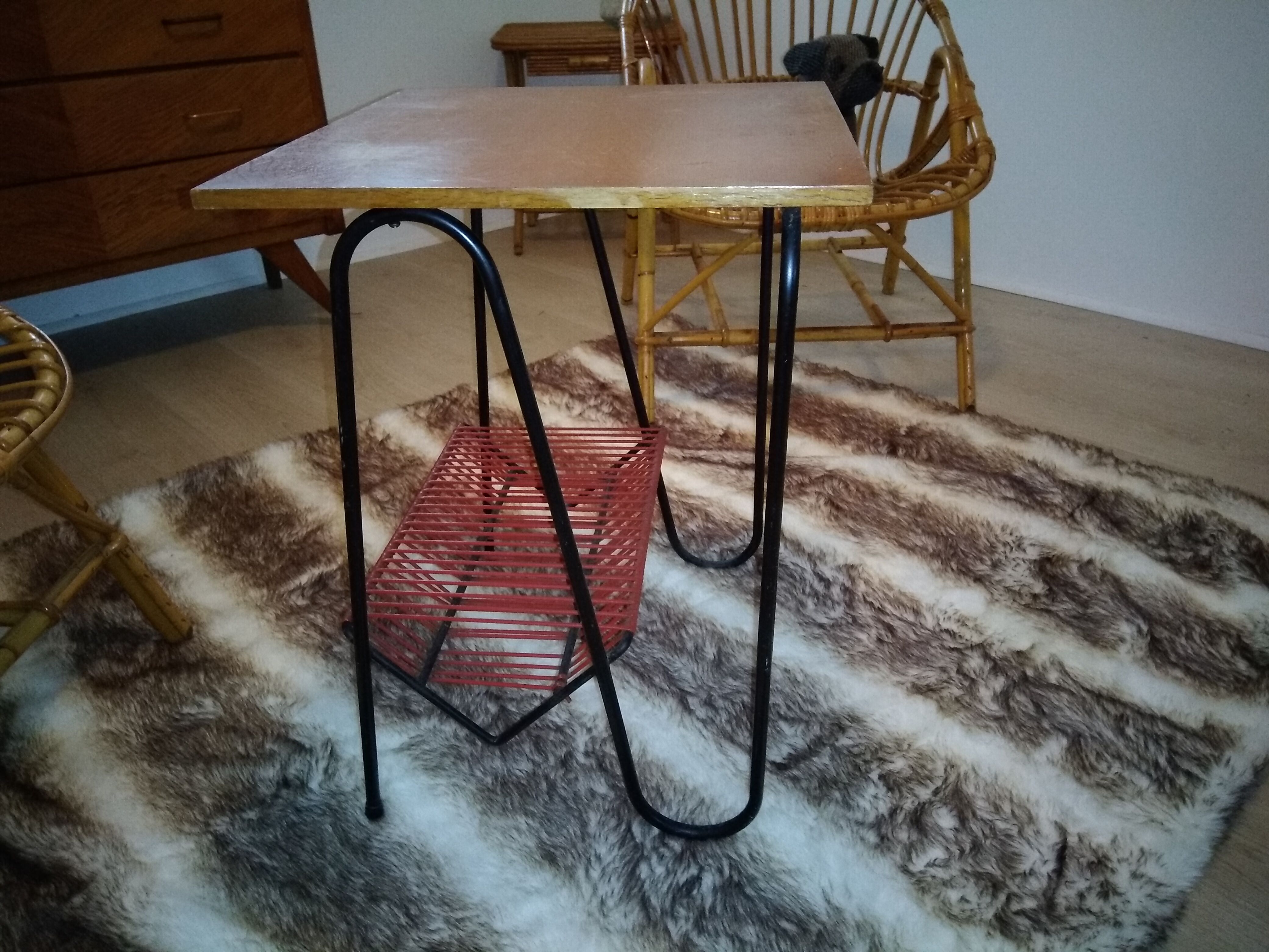 Table vintage scoubidou