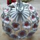 Suspension vintage fleurs tôle peinte