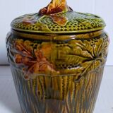 Sugar bowl in barbotine with oak branches