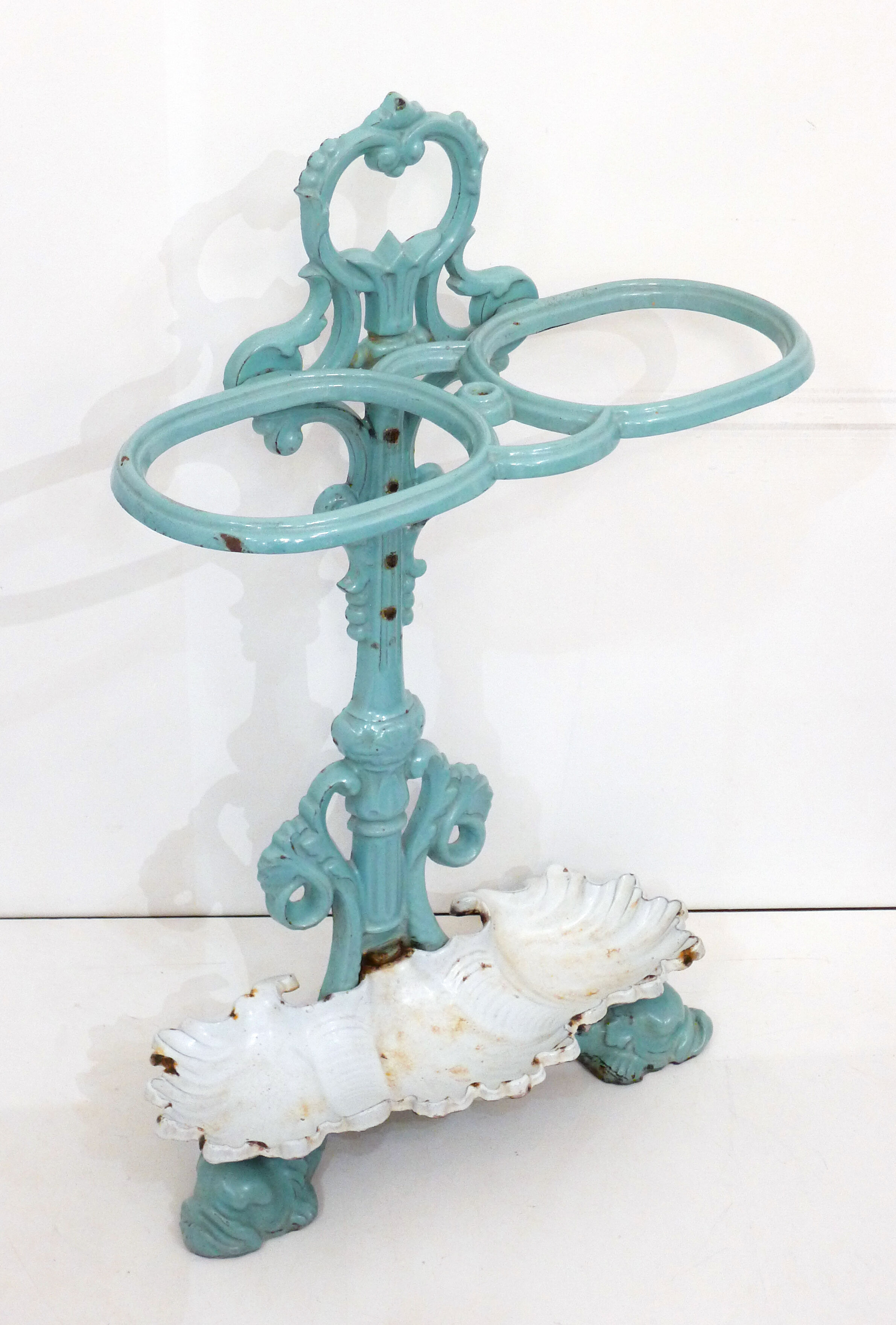 Enamelled cast iron umbrella holder
