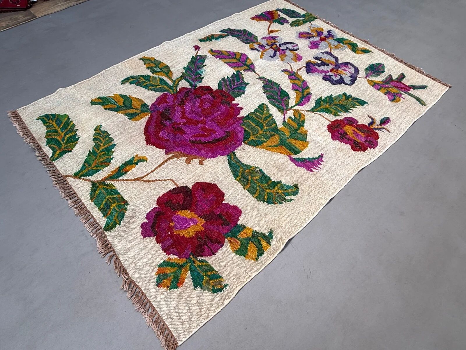 Vintage rose kilim rug 170x240cm shabby wool and silk, boho medium 2544