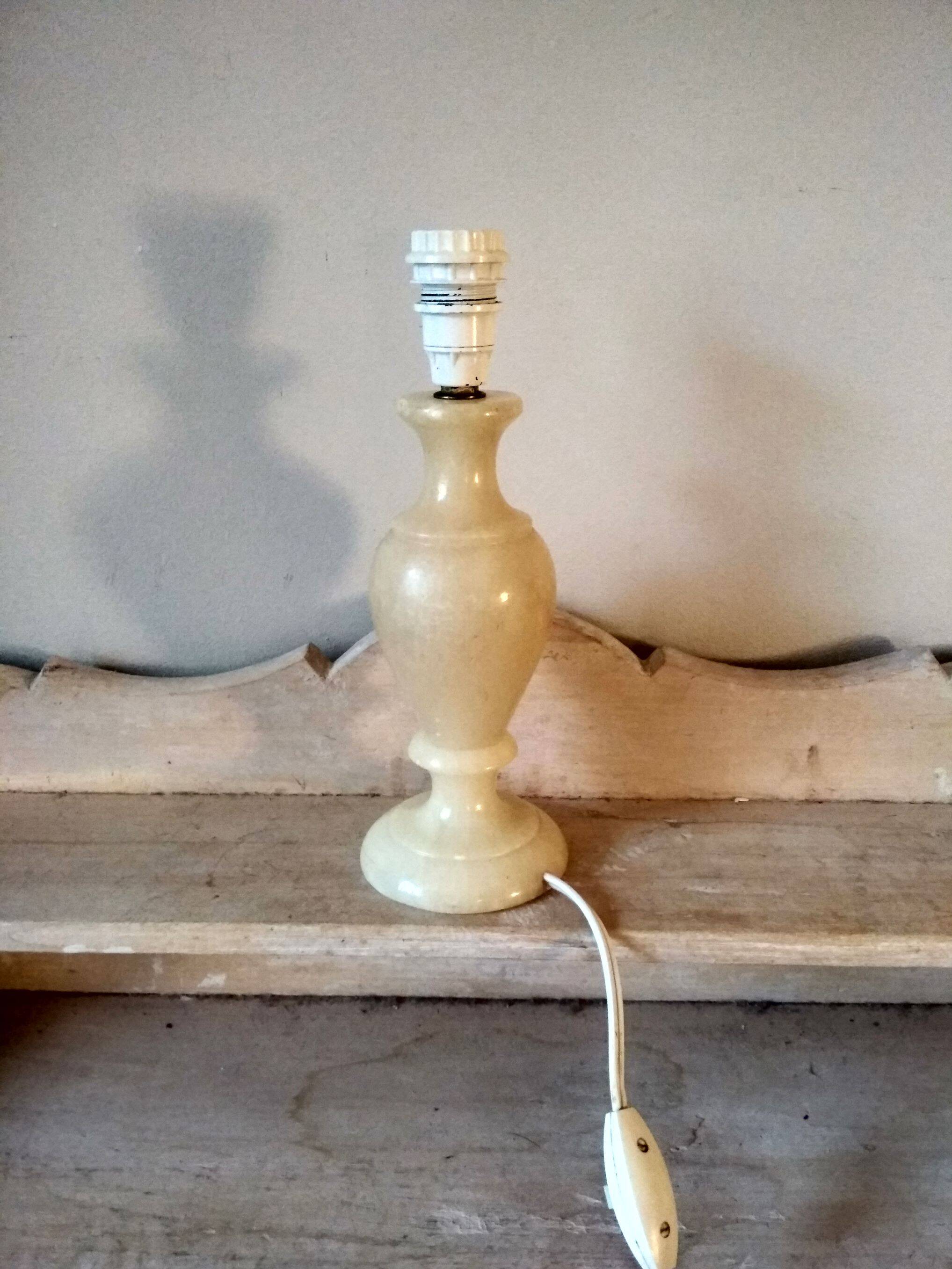 Beige marbled stone lamp base