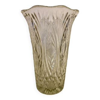 Molded glass vase