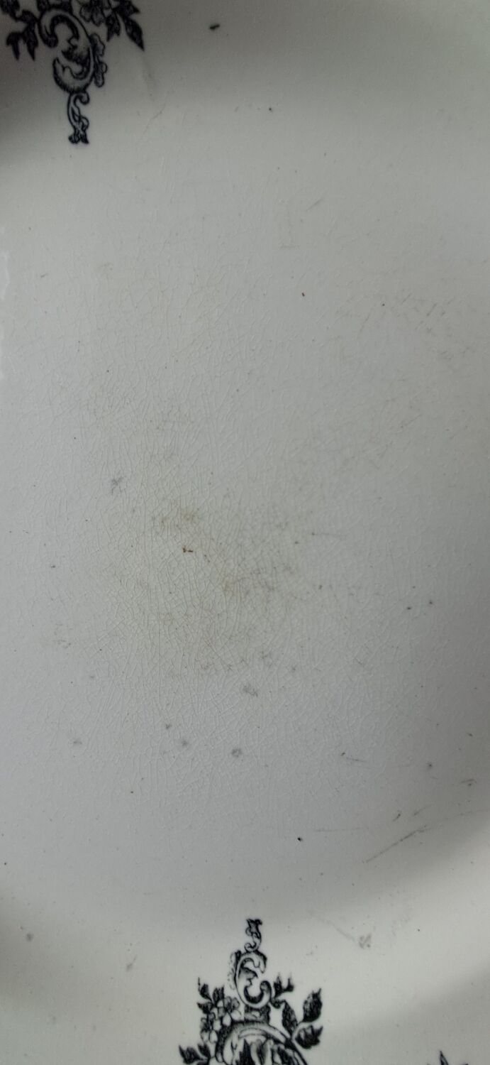 Plat HB&Cie Terre de fer modèle LXV