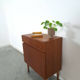 Teck plus fin kastje met lades, nr. 1