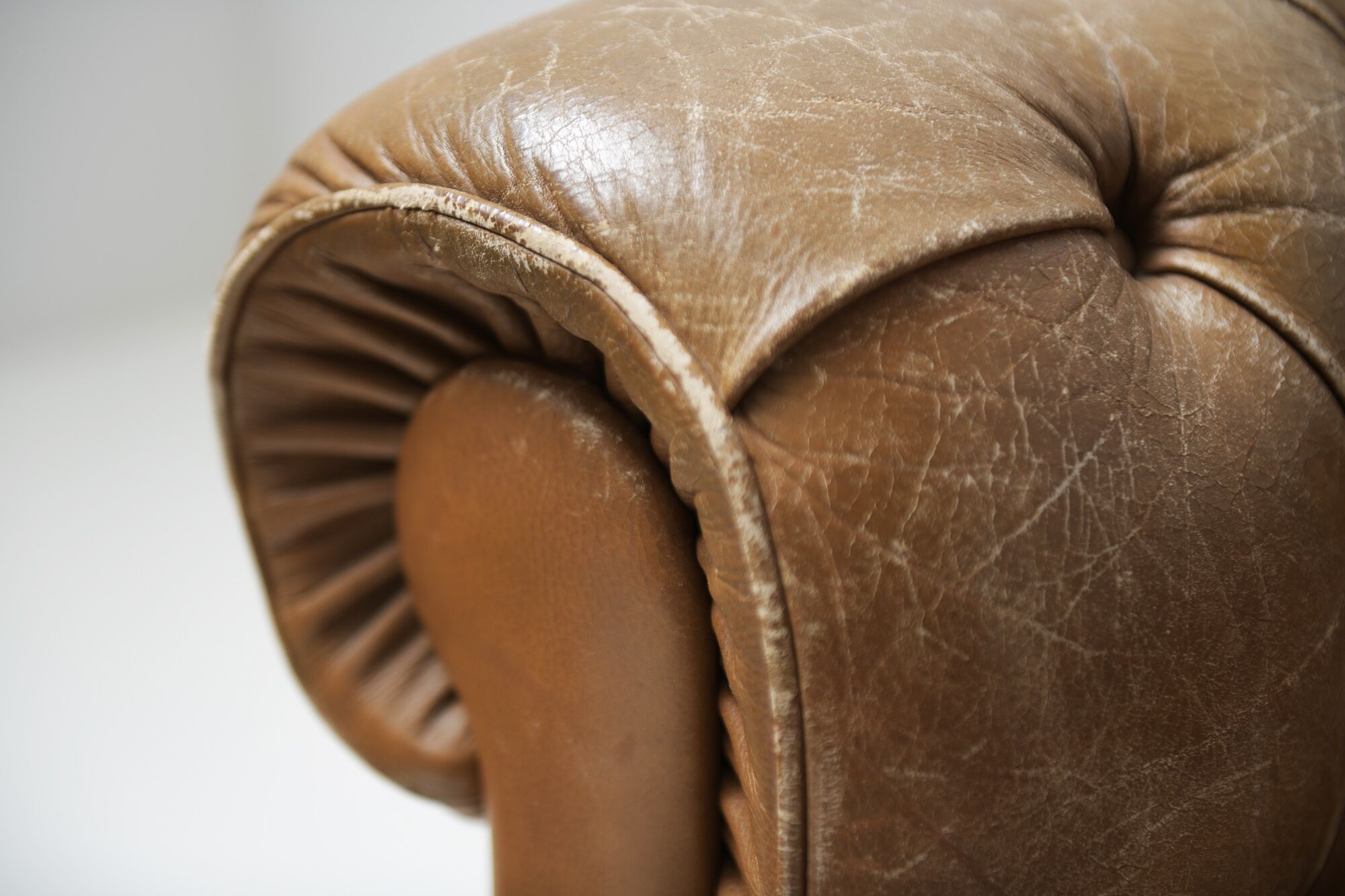 Vintage leather Chesterfield set 1991 by Natuzzi - Italy