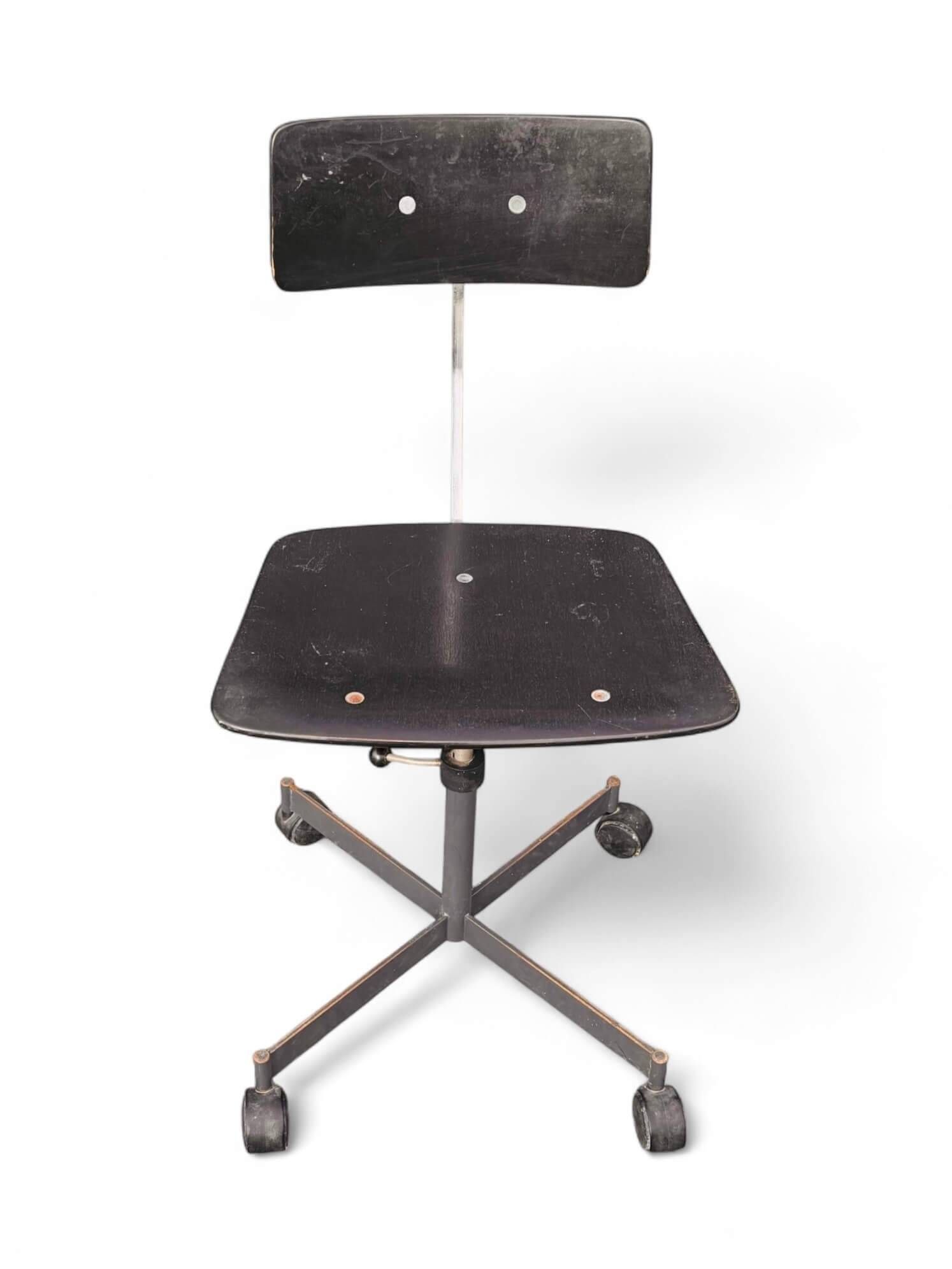 Kevi 2533 chair by Jørgen Rasmussen for Fritz Hansen