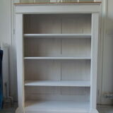 Old patinated pearl gray library, wooden top, composed of 3 adjustable shelves.