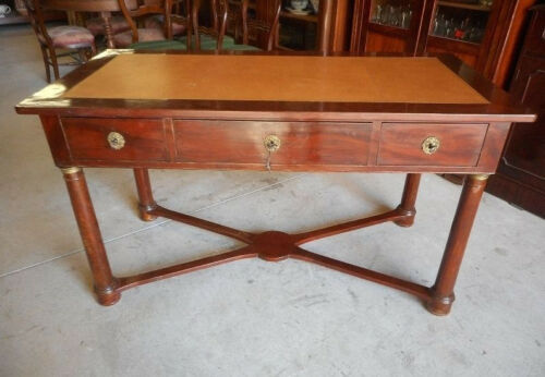 Bureau plat style Empire en acajou