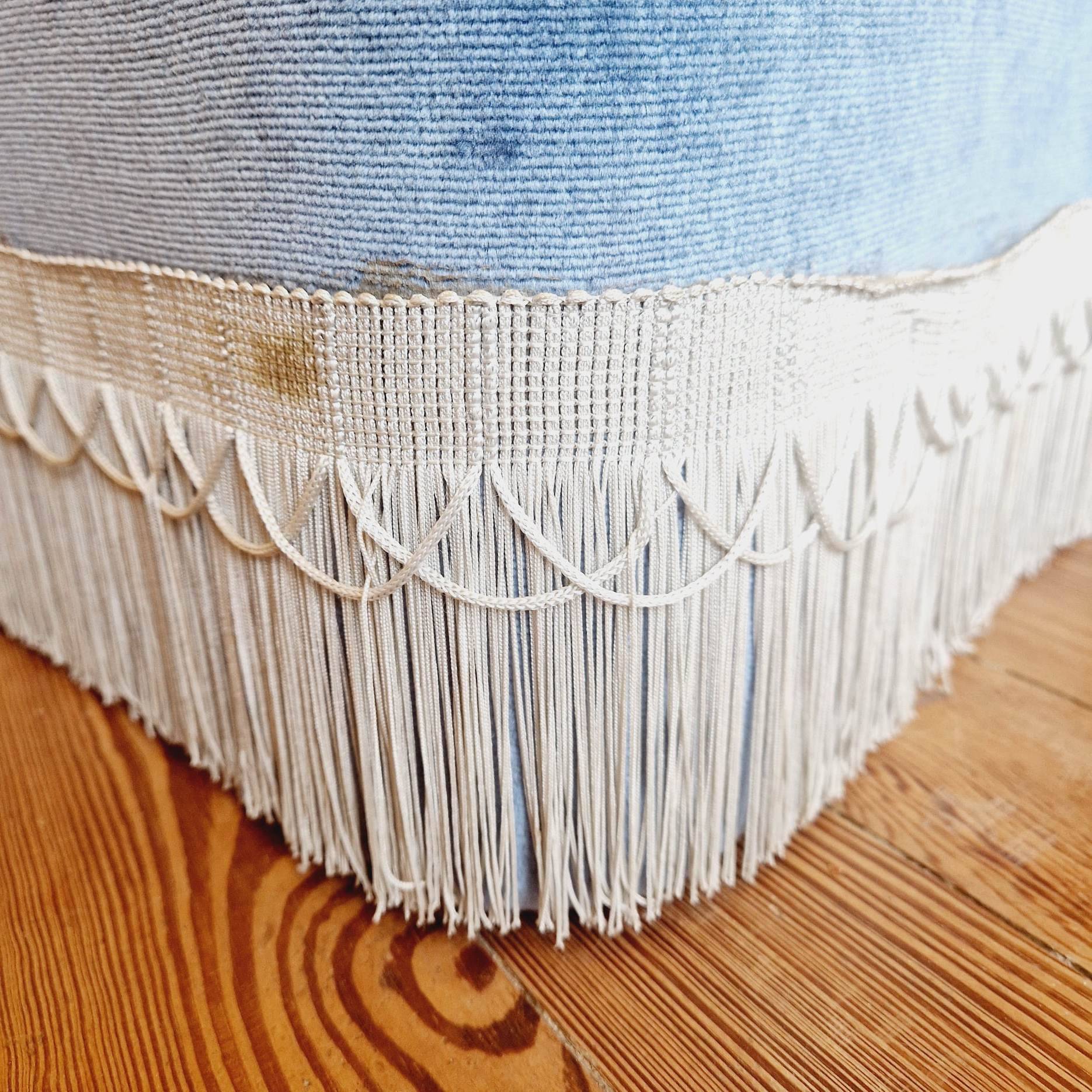 Blue chest pouf